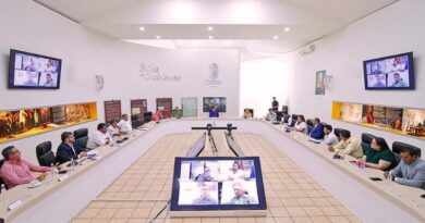 La gobernadora se reúne con autoridades para coordinar esfuerzos y garantizar el tránsito seguro de la población.