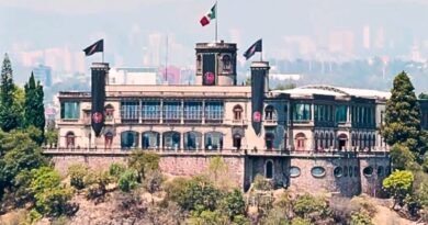 El INAH denuncia a Max Latinoamérica por utilizar imágenes editadas del emblemático Castillo de Chapultepec para la promoción de la serie sin permiso oficial.