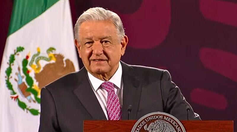 El presidente instó a los partidos opositores a esclarecer los fondos recibidos durante las elecciones y mencionó específicamente a Claudio X. González.