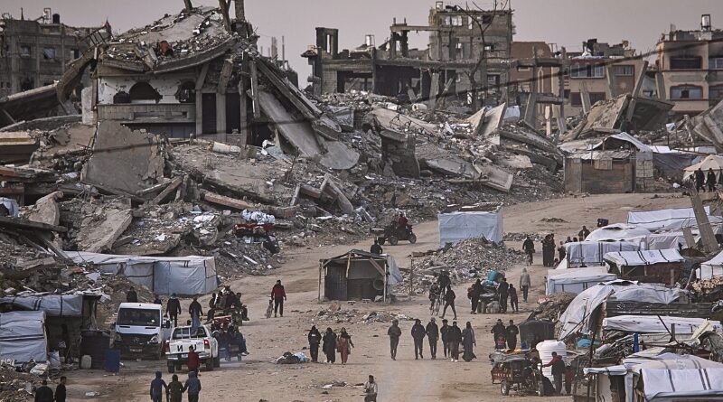 El gobierno de Netanyahu lanza una operación militar a gran escala en Gaza para debilitar a Hamás, mientras la mayoría de los israelíes aboga por un alto el fuego y la liberación de rehenes.