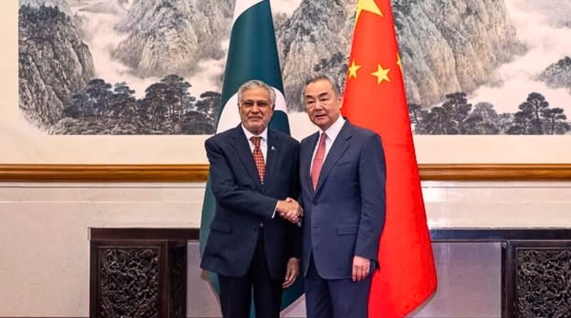 Beijing respalda esfuerzos entre India y Pakistán para resolver sus diferencias mediante el diálogo y alcanzar una tregua duradera, afirma Wang Yi.