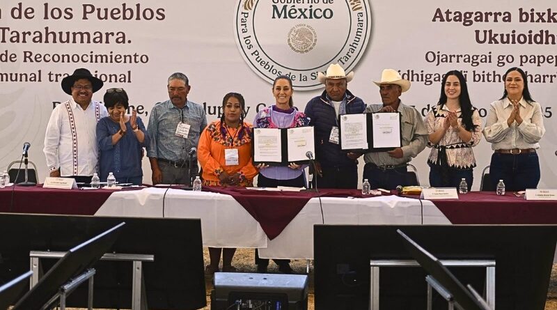 Claudia Sheinbaum y autoridades agrarias restituyen tierras comunales a comunidades rarámuri y ódami, avanzando en justicia territorial en Chihuahua.